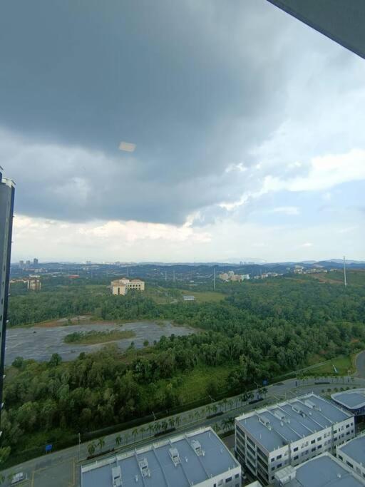 Conezion, Nice View, Beside Ioi City Mall, Opposite Hospital Serdang, Beside Uniteen And Upm, 普特拉贾亚 外观 照片